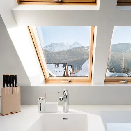 Gerlach House & Z Sauna 자코파네